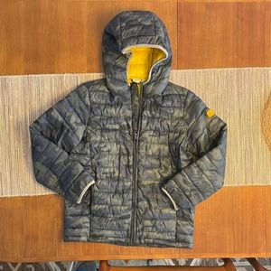 Gap Boys hooded puffer jacket Medium